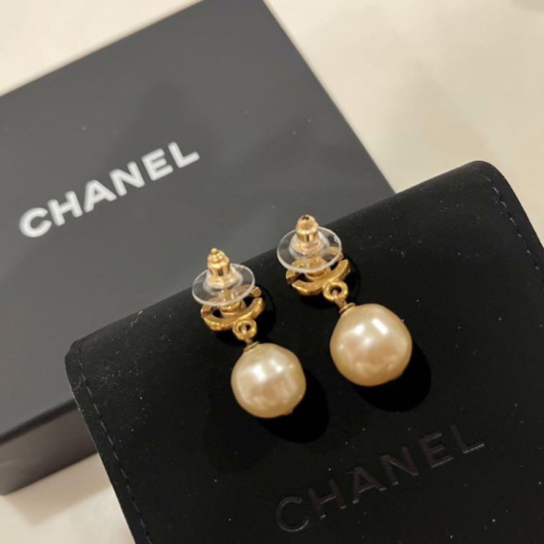 【美品】CHANEL　スタッド ピアス　ガンメタシルバー×ブラック18p　正規品