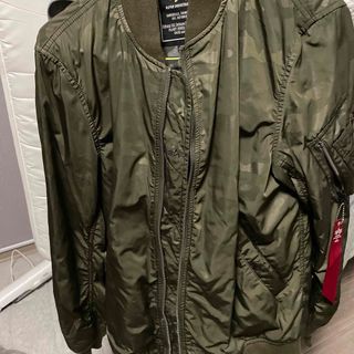 アルファインダストリーズ(ALPHA INDUSTRIES)のアルファー　MA-1 迷彩柄(フライトジャケット)