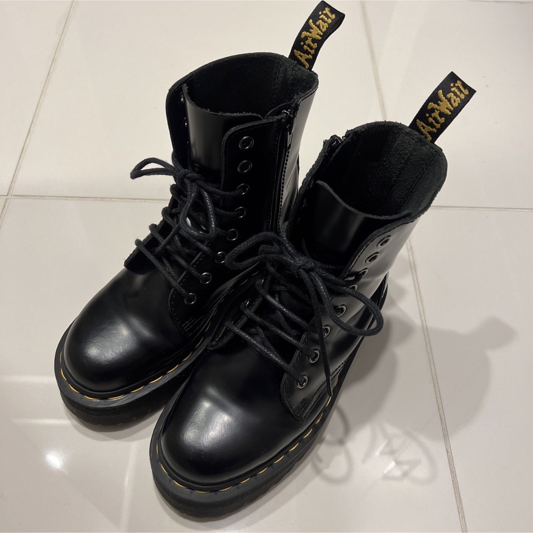 レディースDr.Martens ドクターマーチン JADON 8 ホール ブーツ　UK3