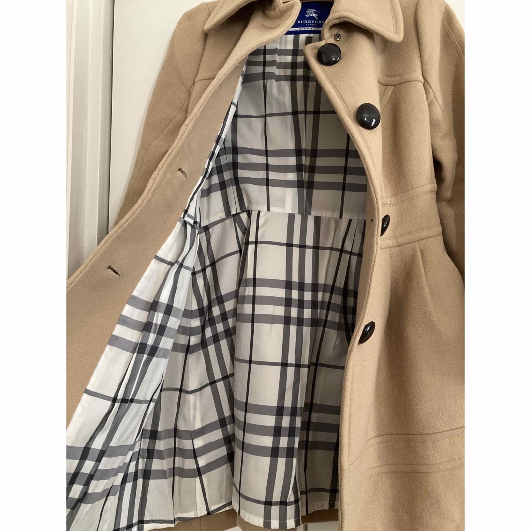 BURBERRY BLUE LABEL(バーバリーブルーレーベル)のバーバリーブルーレーベルトレンチコート レディースのジャケット/アウター(トレンチコート)の商品写真