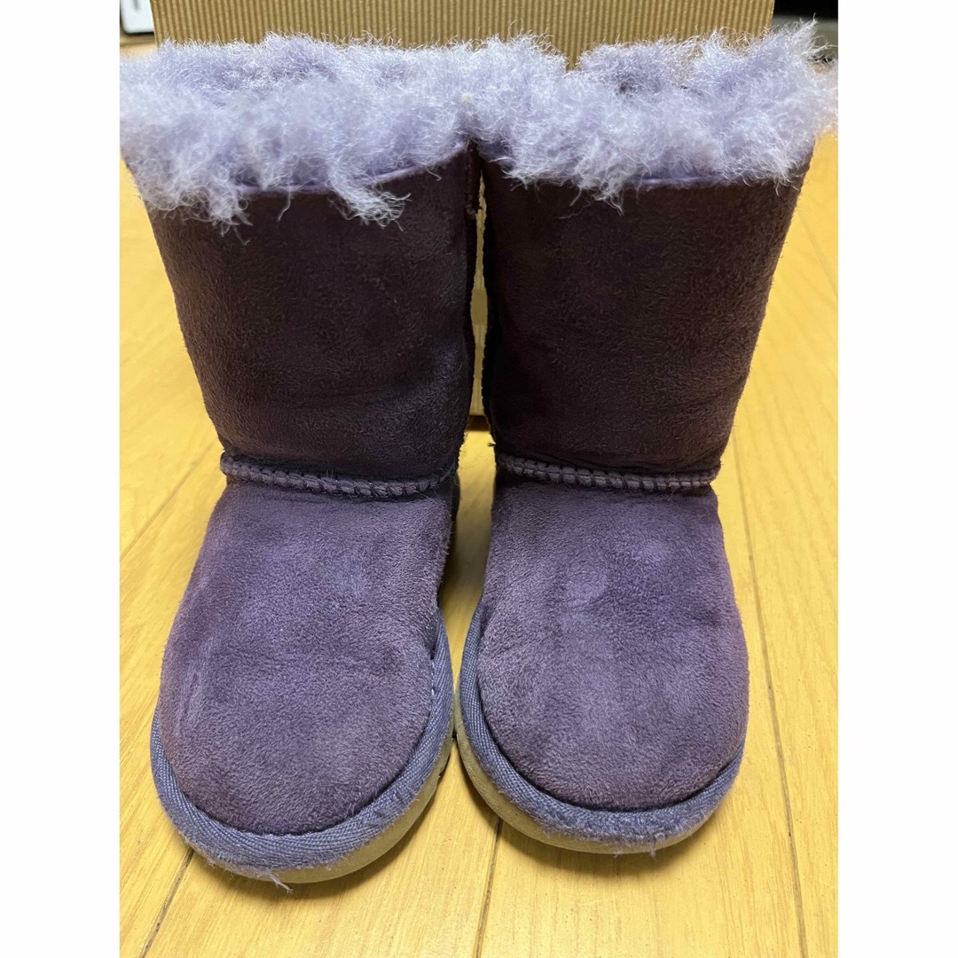 UGG(アグ)のUGG  ムートン　14.5  パープル キッズ/ベビー/マタニティのベビー靴/シューズ(~14cm)(ブーツ)の商品写真