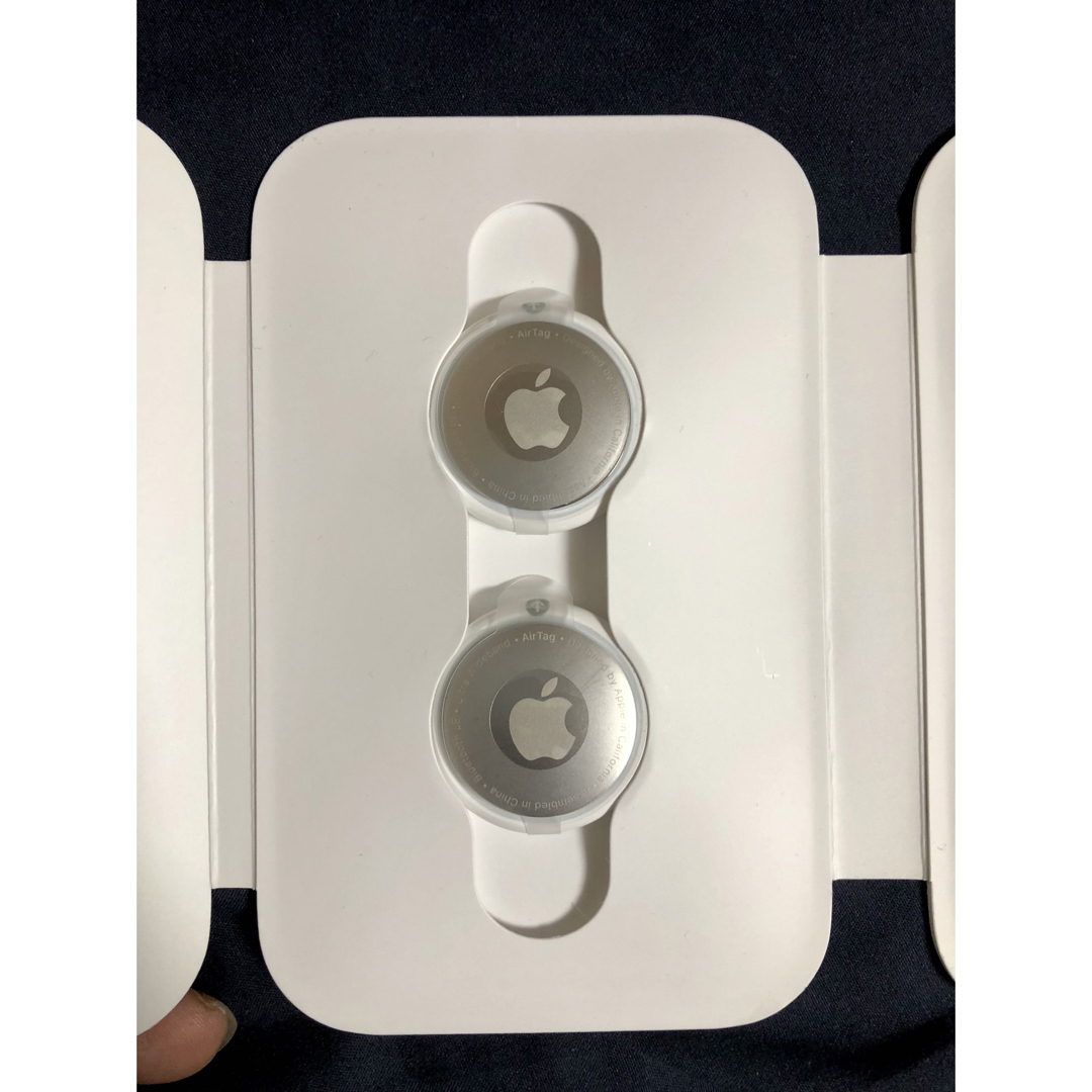 Apple(アップル)のApple  AirTag エアタグ　本体　2個 スマホ/家電/カメラのスマホアクセサリー(その他)の商品写真