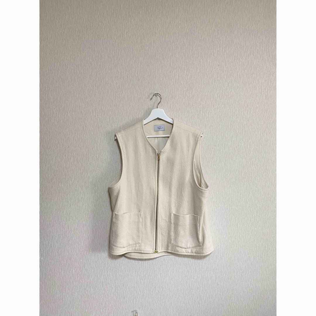 ベストURU ウル  ZIP UP VEST