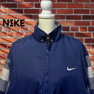 ナイキ(NIKE)のNIKE /ナイロンジャケット/メンズ/Mサイズ/青(ナイロンジャケット)