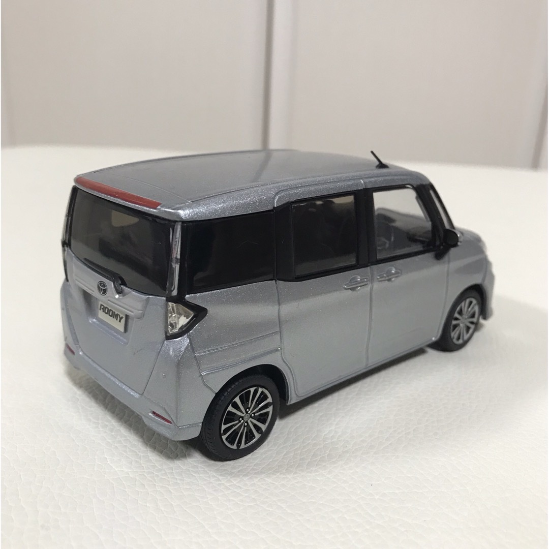 トヨタ(トヨタ)のトヨタ　ルーミー　ミニカー エンタメ/ホビーのおもちゃ/ぬいぐるみ(ミニカー)の商品写真