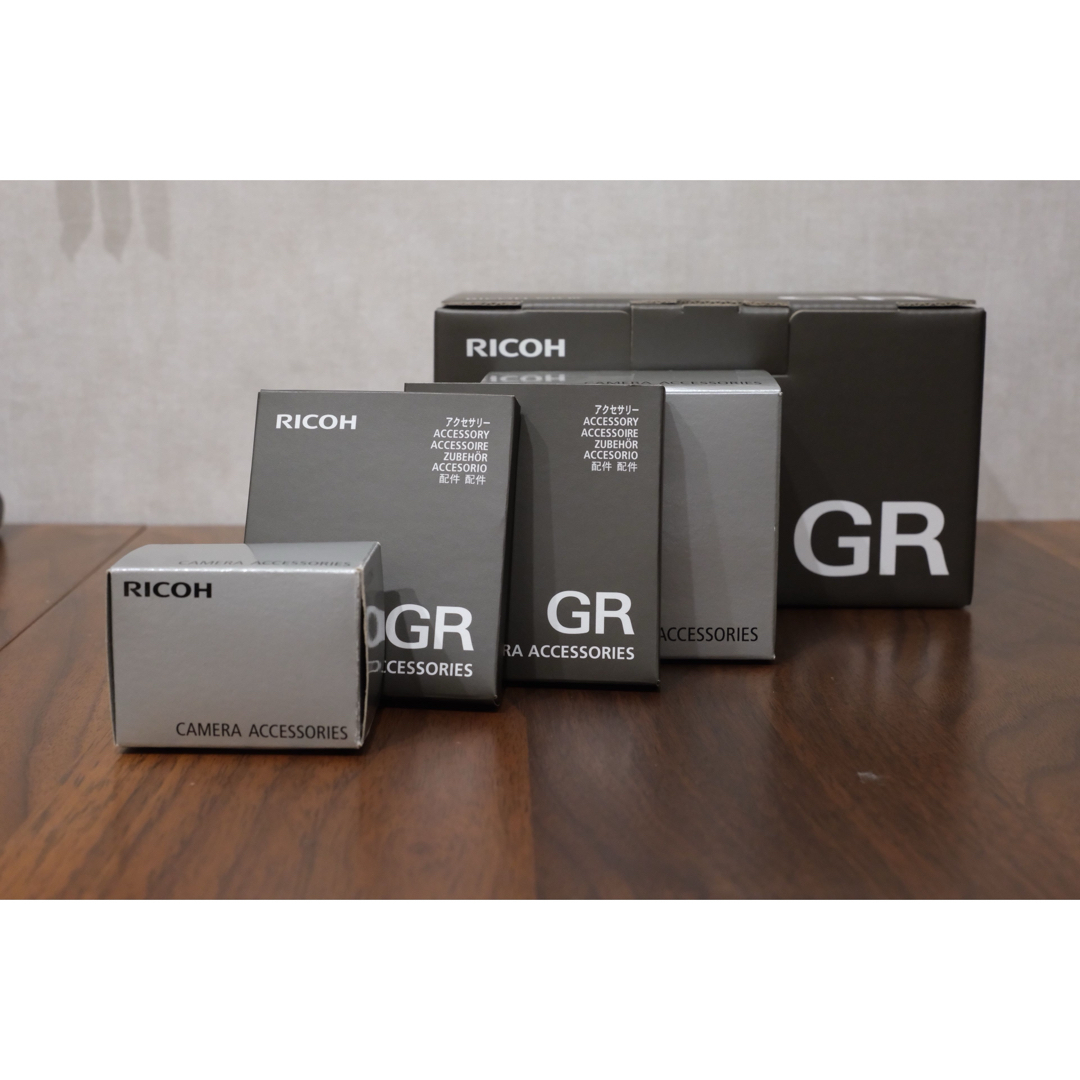 RICOH(リコー)のRICOH GR3（その他付属品有） スマホ/家電/カメラのカメラ(コンパクトデジタルカメラ)の商品写真