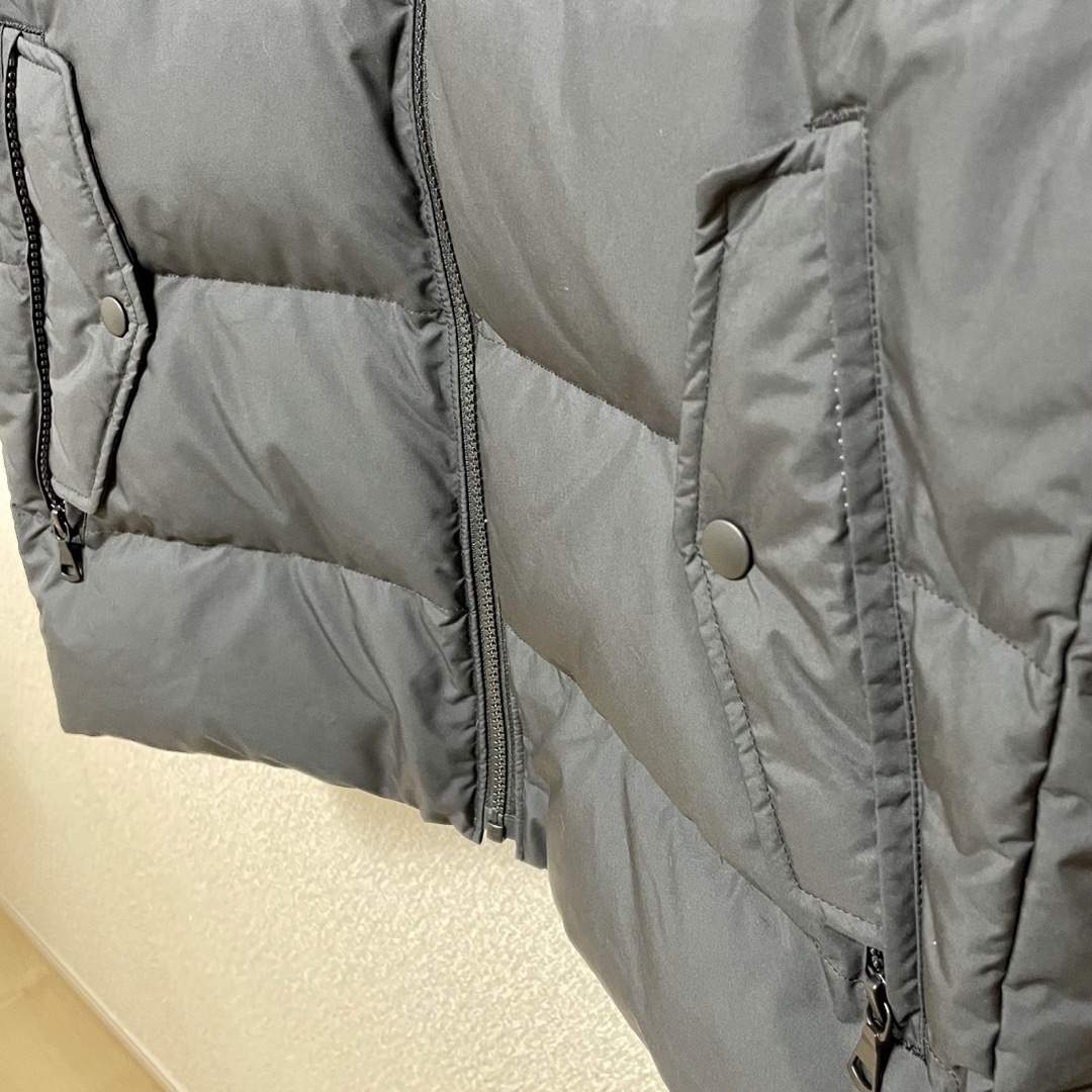 UNIQLO(ユニクロ)のユニクロ　ダウンベスト メンズのジャケット/アウター(ダウンベスト)の商品写真