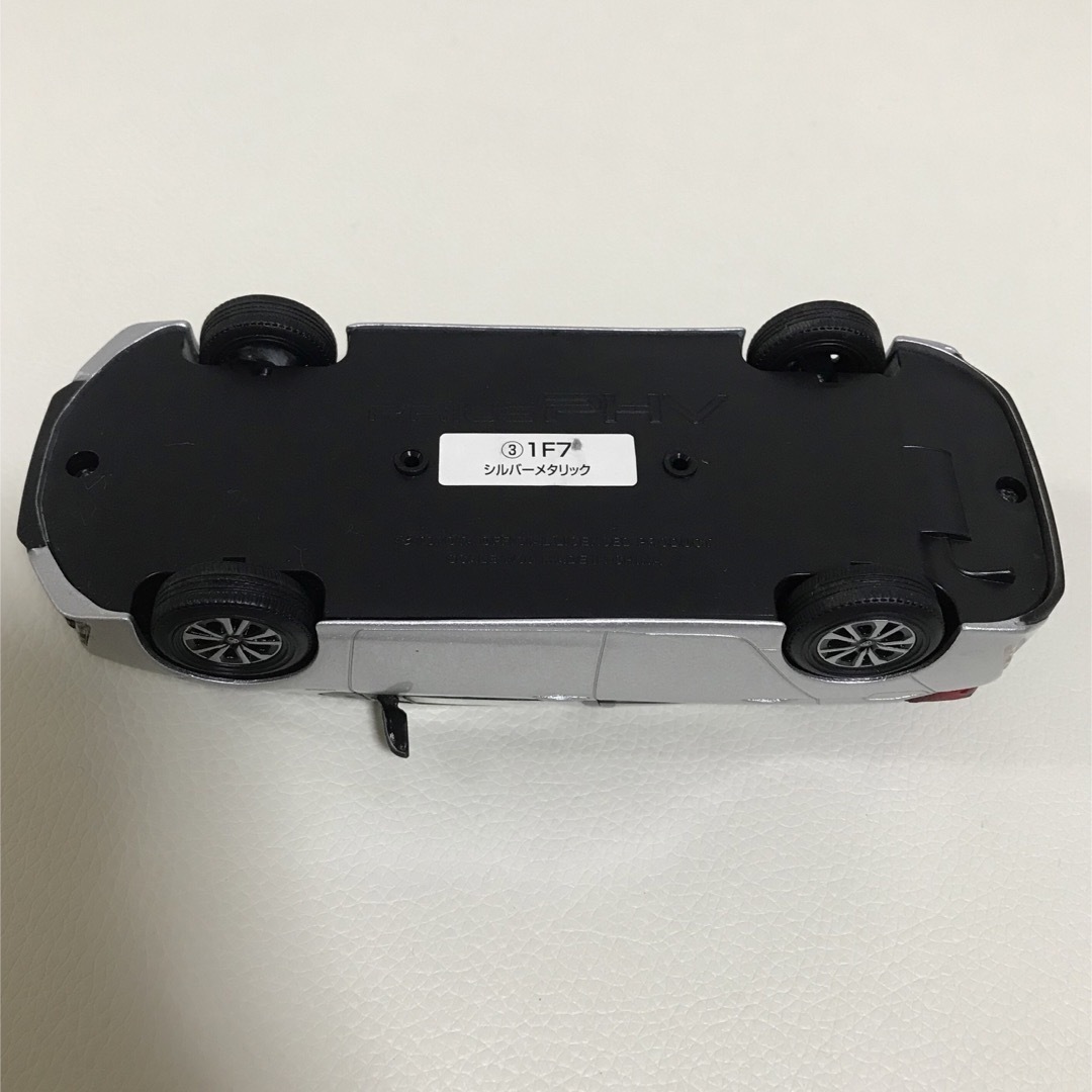 トヨタ(トヨタ)のトヨタ　プリウスPHV   ミニカー エンタメ/ホビーのおもちゃ/ぬいぐるみ(ミニカー)の商品写真