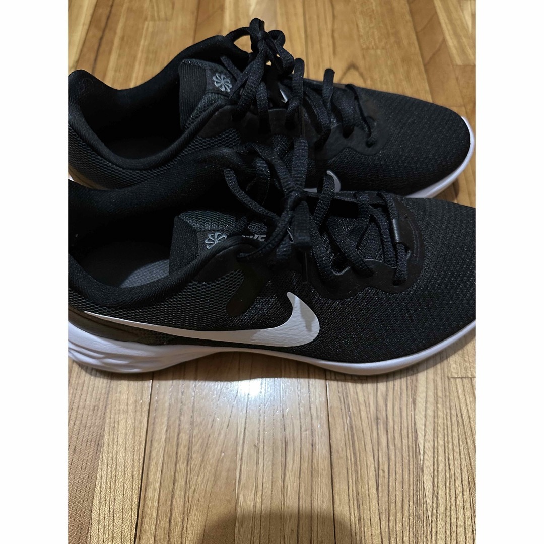 新品 NIKE ランニングシューズ 25cm 黒