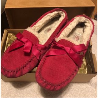 アグ モカシン(ピンク/桃色系)の通販 300点以上 | UGGを買うならラクマ