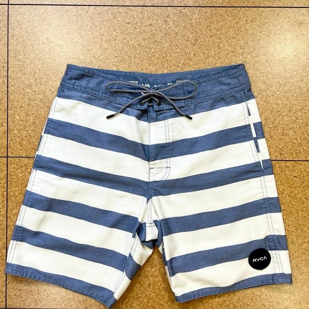 RVCA(ルーカ)のルーカ RVCA ショートパンツ トランクス 水着 28インチ スポーツ/アウトドアのスポーツ/アウトドア その他(サーフィン)の商品写真