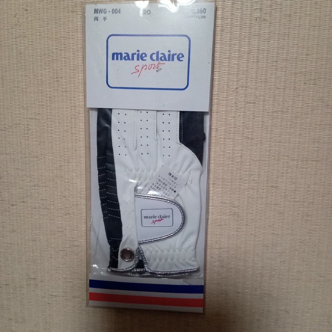 Marie Claire(マリクレール)の新品未使用　マリクレール　レディース　ゴルフグローブ　手袋　両手用20cm スポーツ/アウトドアのゴルフ(その他)の商品写真