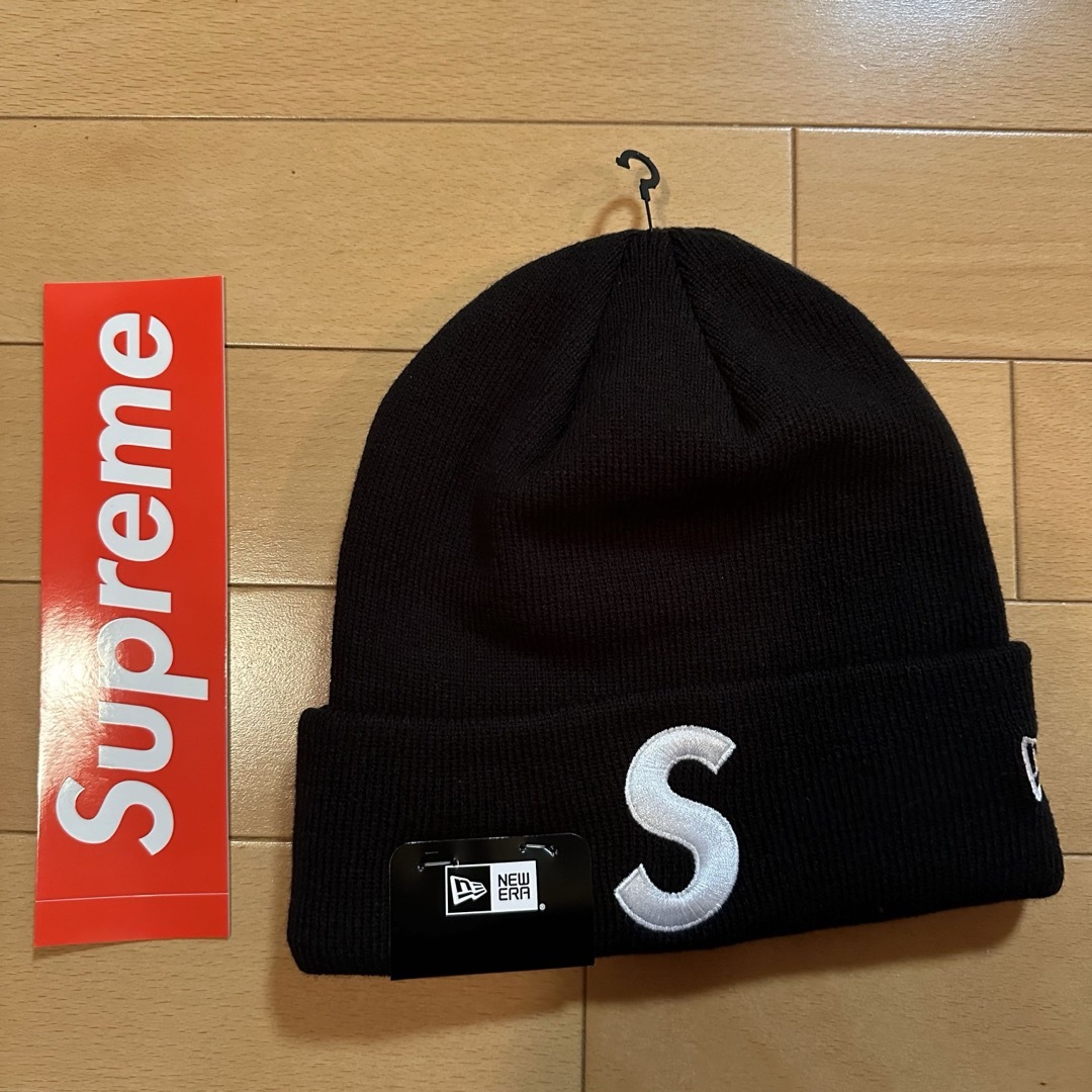 supreme Sロゴ ビーニー メンズの帽子(ニット帽/ビーニー)の商品写真