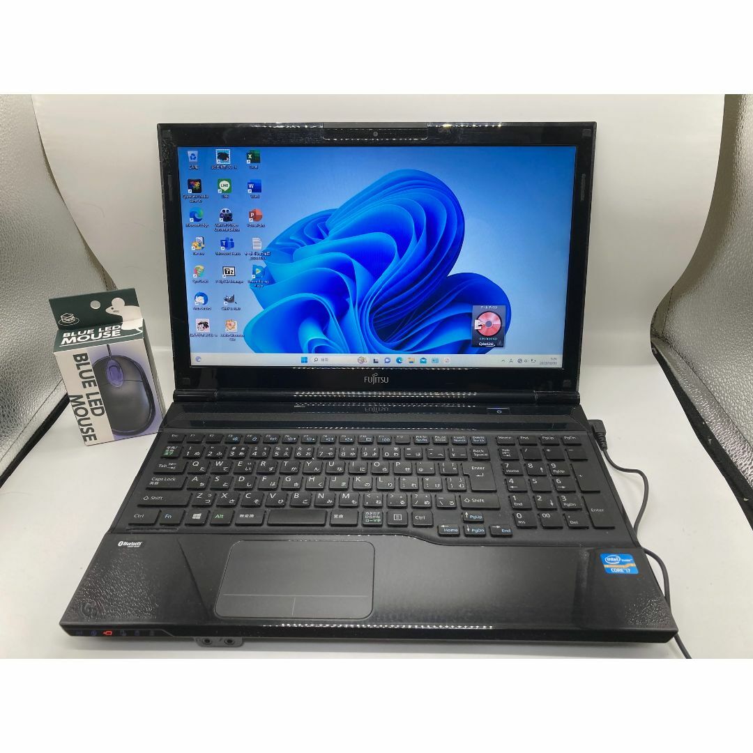 【Core i7】FUJITSU LIFEBOOK AH47/J 普段遣いに最適