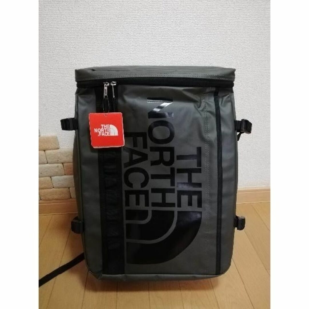 THE NORTH FACE(ザノースフェイス)の新品/THE NORTH FACE/ヒューズボックス/30L/Kh メンズのバッグ(バッグパック/リュック)の商品写真