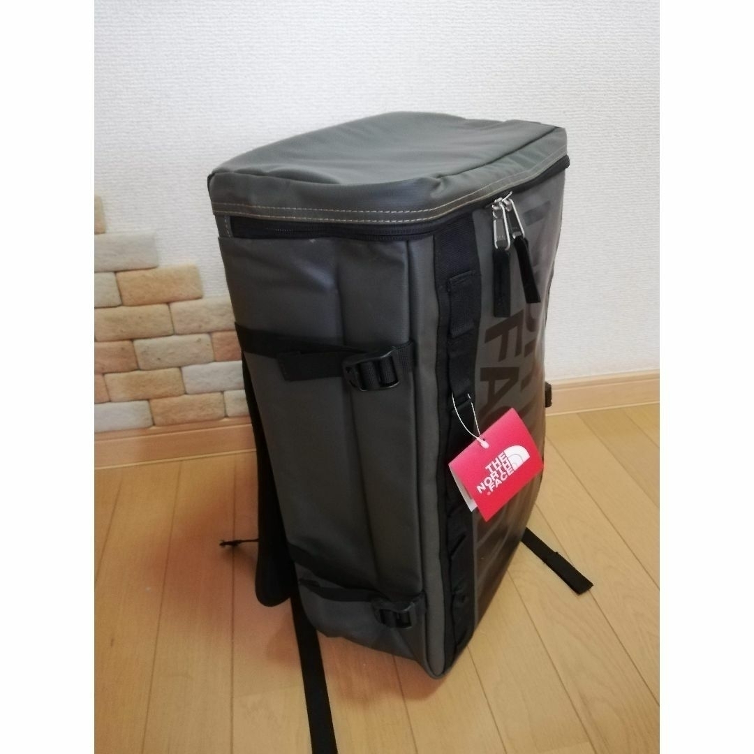 THE NORTH FACE(ザノースフェイス)の新品/THE NORTH FACE/ヒューズボックス/30L/Kh メンズのバッグ(バッグパック/リュック)の商品写真