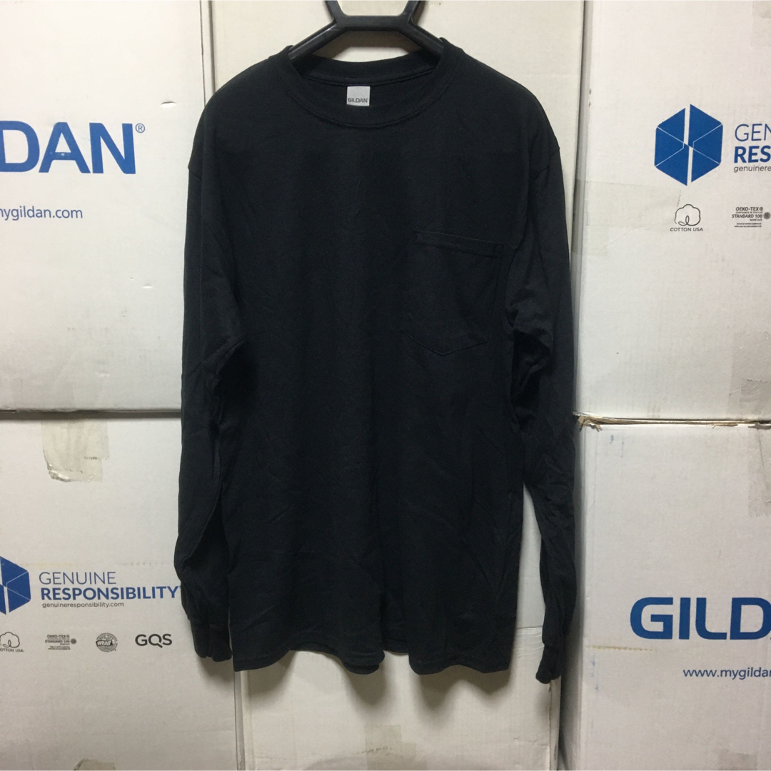 GILDAN(ギルタン)のGILDANギルダン☆ロンT☆長袖無地Tシャツ☆ポケット付き☆ブラック黒☆S メンズのトップス(Tシャツ/カットソー(七分/長袖))の商品写真