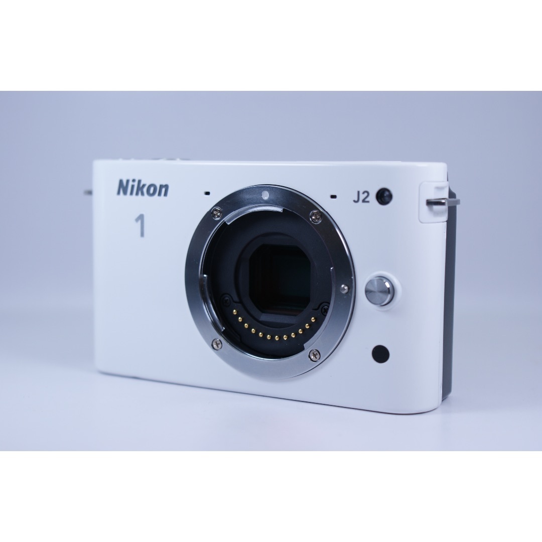 Nikon1 J2 ホワイト 別売レンズ付き 動作品また予算の方も検討してみます