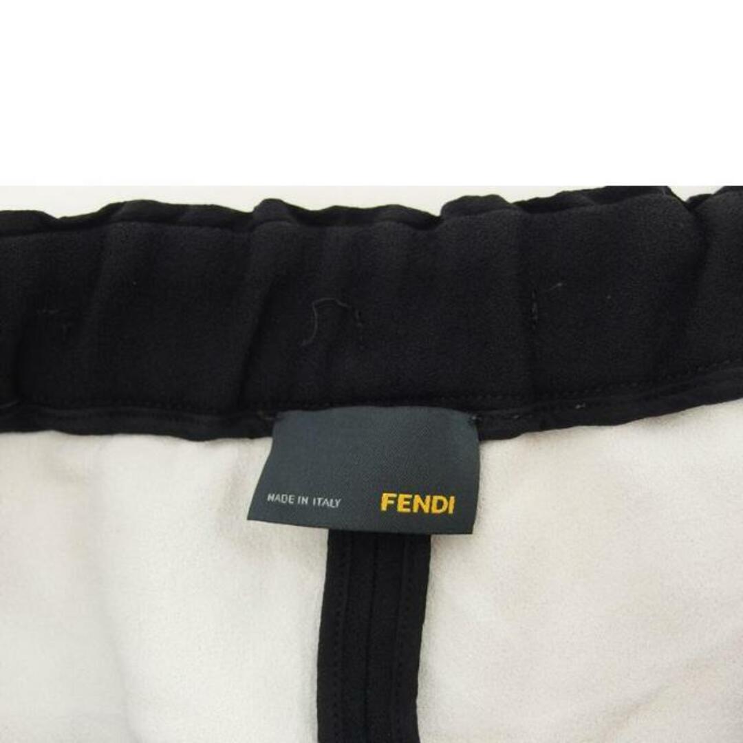 FENDI フェンディ ボトムス/ジョガーパンツ/ブラック×ホワイト/40/レディースボトムス/Bランク/04【中古】 レディースのパンツ(ショートパンツ)の商品写真