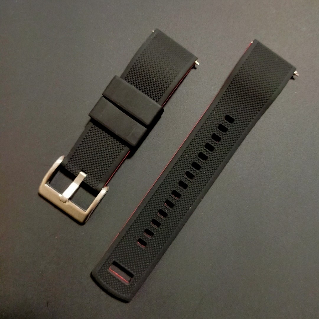 腕時計バンド　ラバーベルト 黒(裏面赤) ラグ幅22mm(22ミリ) メンズの時計(ラバーベルト)の商品写真