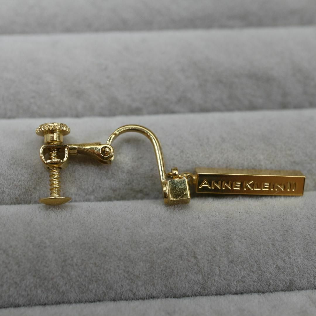 ANNE KLEIN(アンクライン)の【匿名配送】 ANNE KLEIN アン クライン 片耳 イヤリング ゴールド レディースのアクセサリー(イヤリング)の商品写真