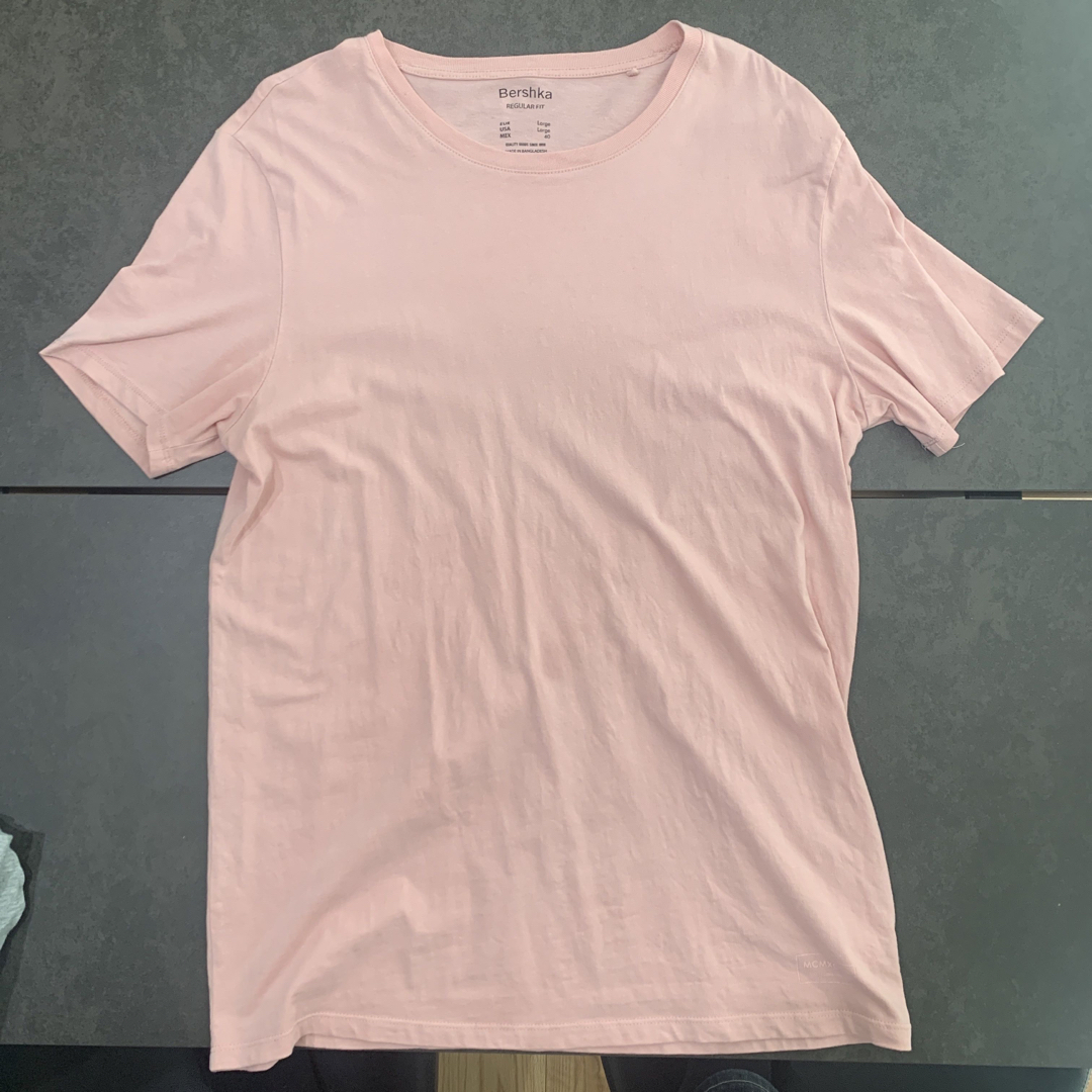 Bershka(ベルシュカ)のbershka Tシャツ メンズのトップス(Tシャツ/カットソー(半袖/袖なし))の商品写真