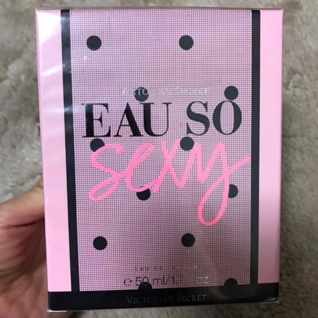 Victoria's Secret(ヴィクトリアズシークレット)のビクトリアシークレット Eau so Sexy eau de parfum 香水 コスメ/美容の香水(香水(女性用))の商品写真