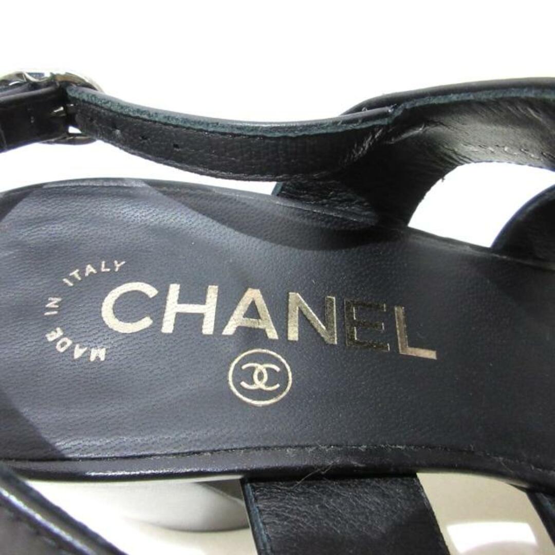 CHANEL(シャネル)のシャネル サンダル 38C G32651 黒 レザー レディースの靴/シューズ(サンダル)の商品写真