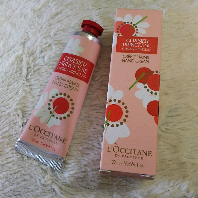 L'OCCITANE(ロクシタン)のロクシタンハンドクリーム コスメ/美容のボディケア(ハンドクリーム)の商品写真