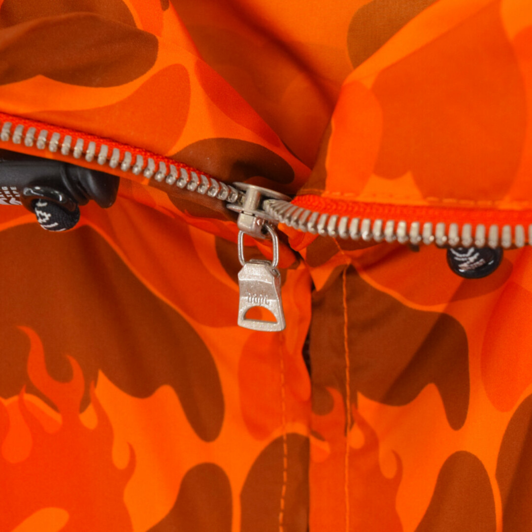 A BATHING APE(アベイシングエイプ)のA BATHING APE アベイシングエイプ Fire Camo ファイヤーカモマウンテンパーカー ウィンドブレーカー オレンジ メンズのジャケット/アウター(マウンテンパーカー)の商品写真