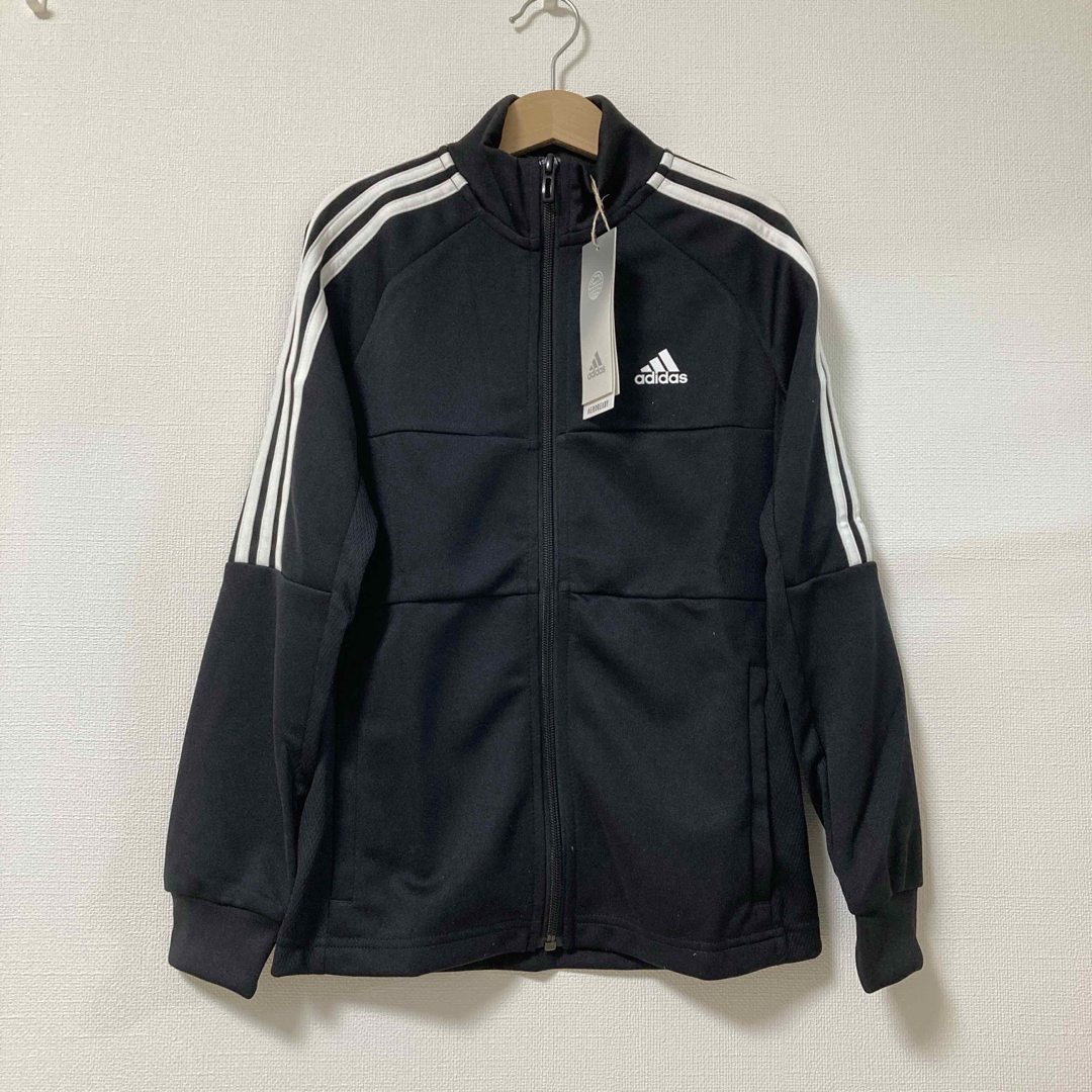 adidas(アディダス)の新品 adidas ジャージ ジャケット トップス 150cm キッズ 黒 キッズ/ベビー/マタニティのキッズ服男の子用(90cm~)(ジャケット/上着)の商品写真