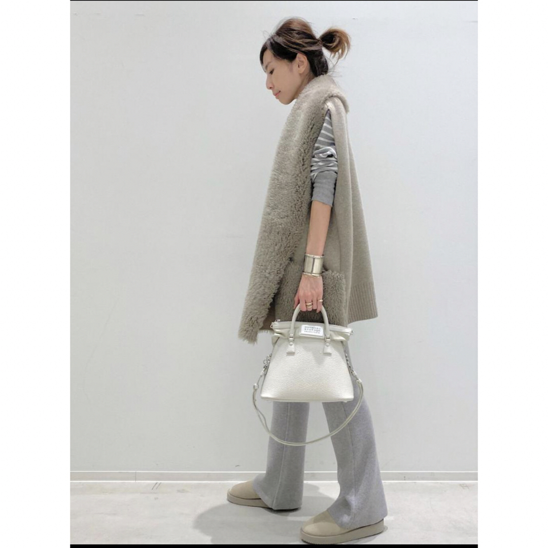 L'Appartement DEUXIEME CLASSE(アパルトモンドゥーズィエムクラス)のL'Appartement Mouton×Knit VEST レディースのトップス(ベスト/ジレ)の商品写真