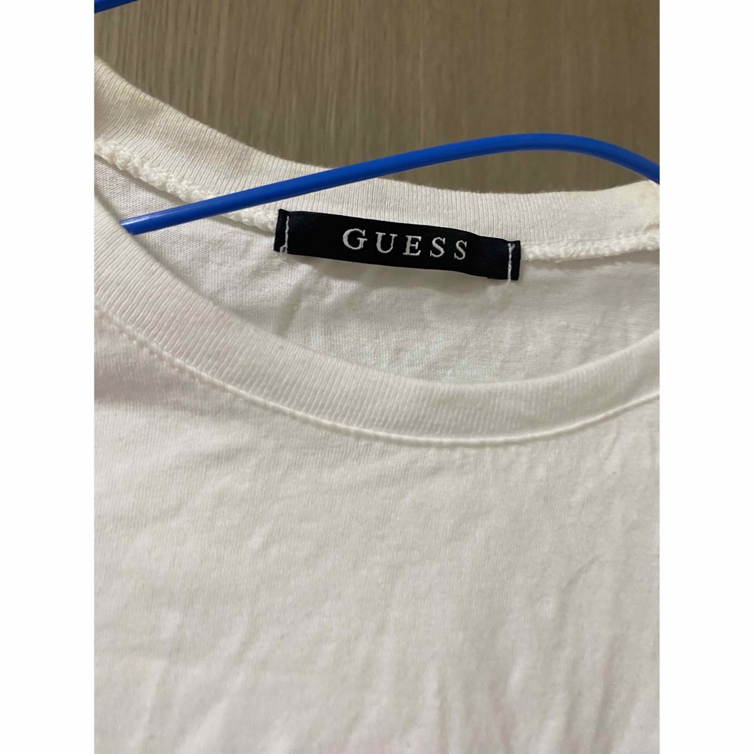 GUESS(ゲス)のGUESS ゲス　tシャツ　半袖　プリント　レディース S レディースのトップス(Tシャツ(半袖/袖なし))の商品写真