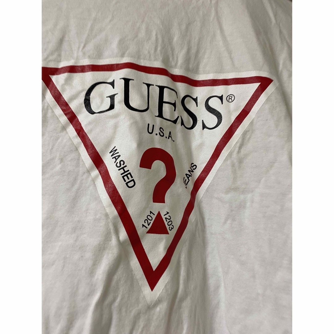 GUESS(ゲス)のGUESS ゲス　tシャツ　半袖　プリント　レディース S レディースのトップス(Tシャツ(半袖/袖なし))の商品写真