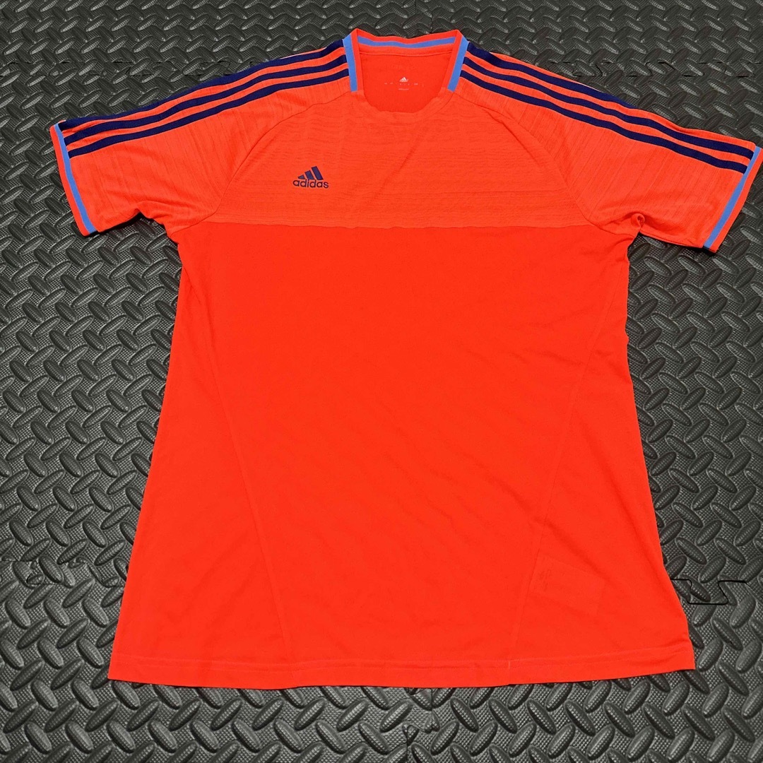 adidas(アディダス)の adidas adizeroTシャツ スポーツ/アウトドアのサッカー/フットサル(ウェア)の商品写真