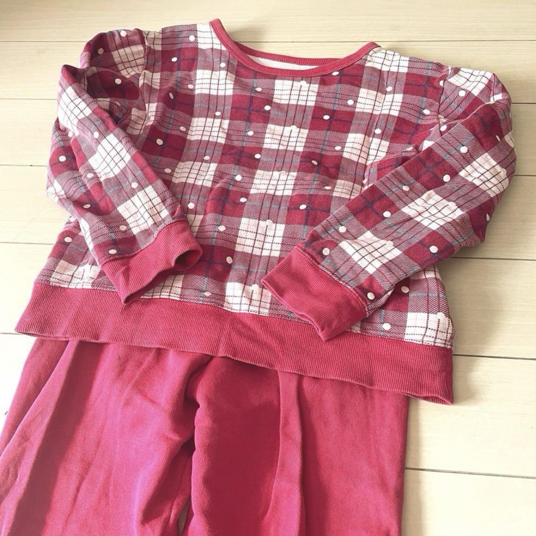 パジャマ　140㎝　女の子 キッズ/ベビー/マタニティのキッズ服女の子用(90cm~)(パジャマ)の商品写真