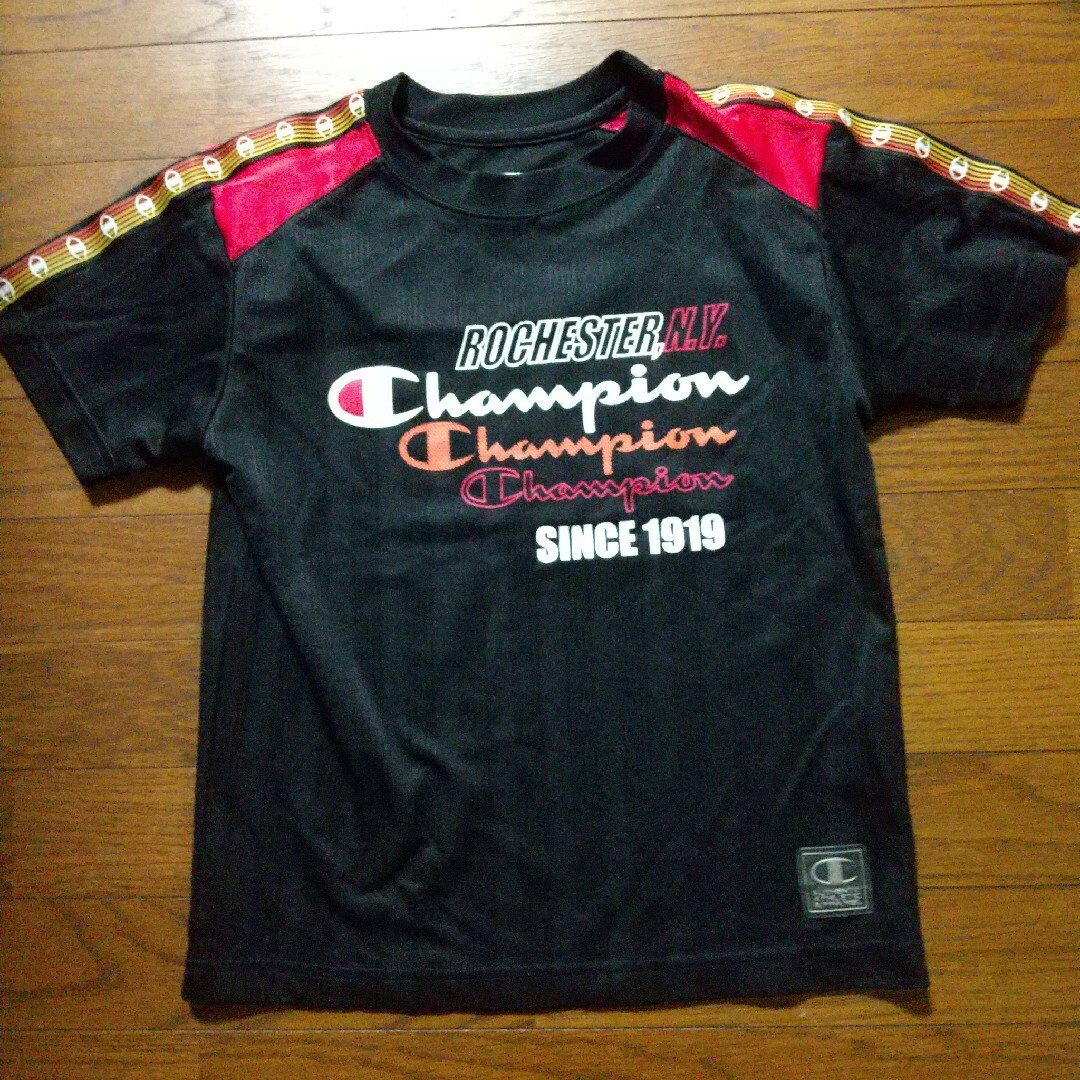 Champion(チャンピオン)のチャンピオン　Ｔシャツ　ジャージ　スポーツウェア　140 キッズ/ベビー/マタニティのキッズ服男の子用(90cm~)(Tシャツ/カットソー)の商品写真