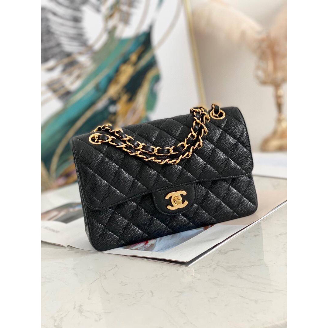 CHANEL ミニマトラッセ　キャビアスキン　並行輸入品