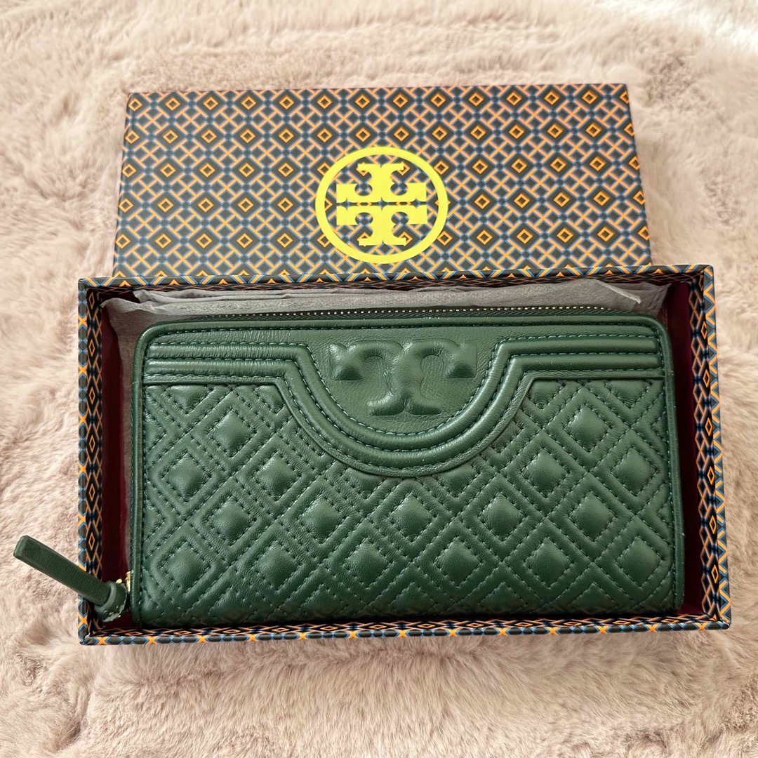 Tory Burch(トリーバーチ)のトリーバーチ　長財布　ダークグリーン レディースのファッション小物(財布)の商品写真