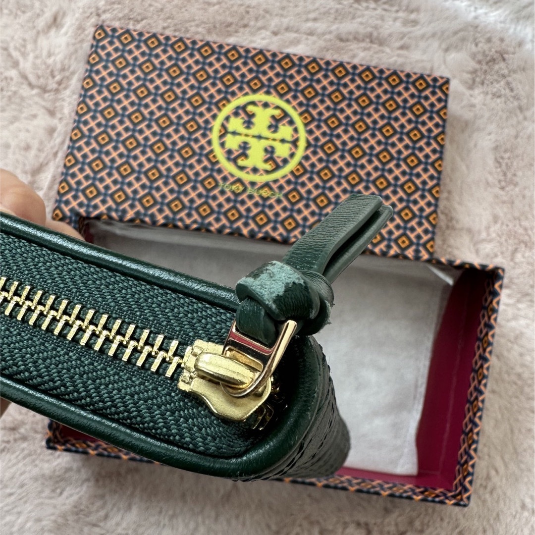 Tory Burch(トリーバーチ)のトリーバーチ　長財布　ダークグリーン レディースのファッション小物(財布)の商品写真