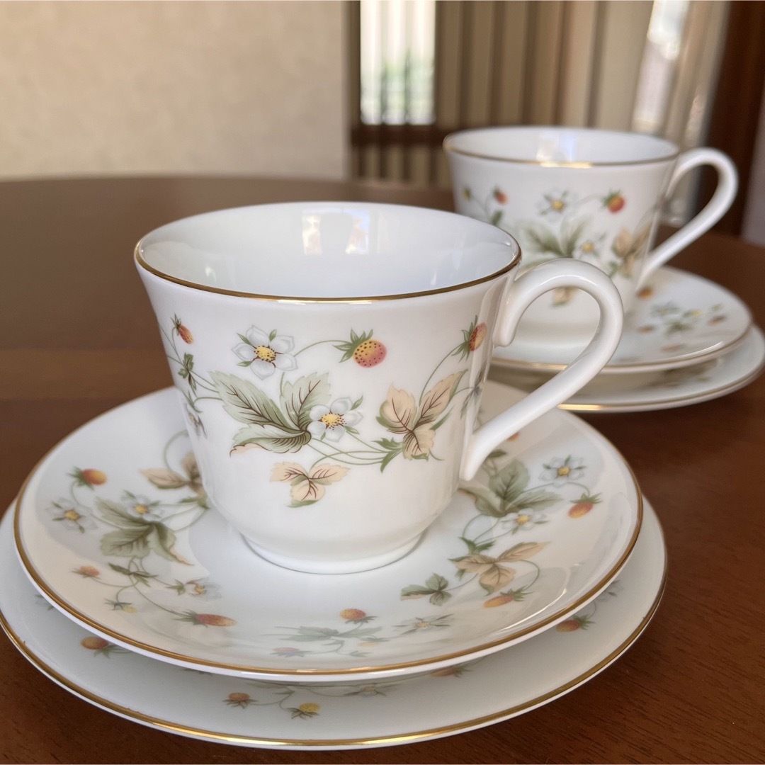 Royal doulton カップ　ソーサー　ペアセット