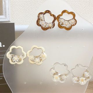 もこもこフラワーピアス(ピアス)