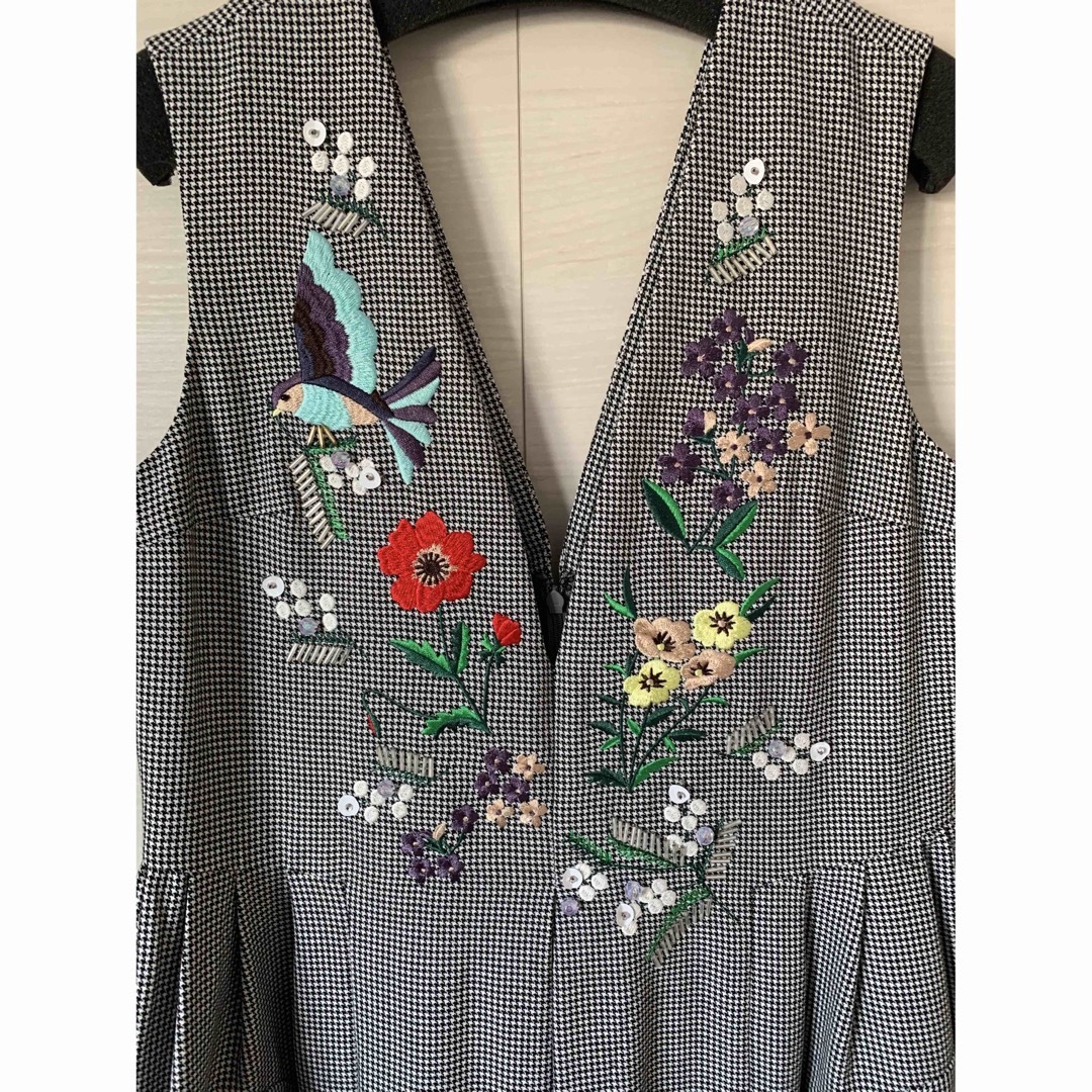 nkmy様専用 chesty 刺繍ジャンパースカート】 nkmy様専用 chesty 刺繍ジャンパースカート】