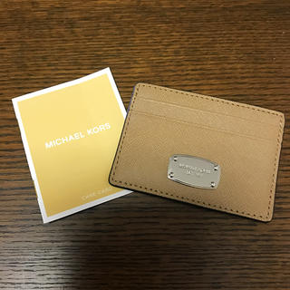 マイケルコース(Michael Kors)の【新品】MICHAEL KORS カードケース(名刺入れ/定期入れ)