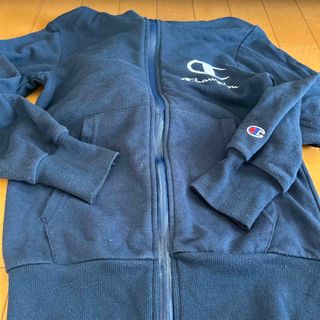 チャンピオン(Champion)のchampion  パーカー　サイズ150 送料込　ファスナー　(ジャケット/上着)