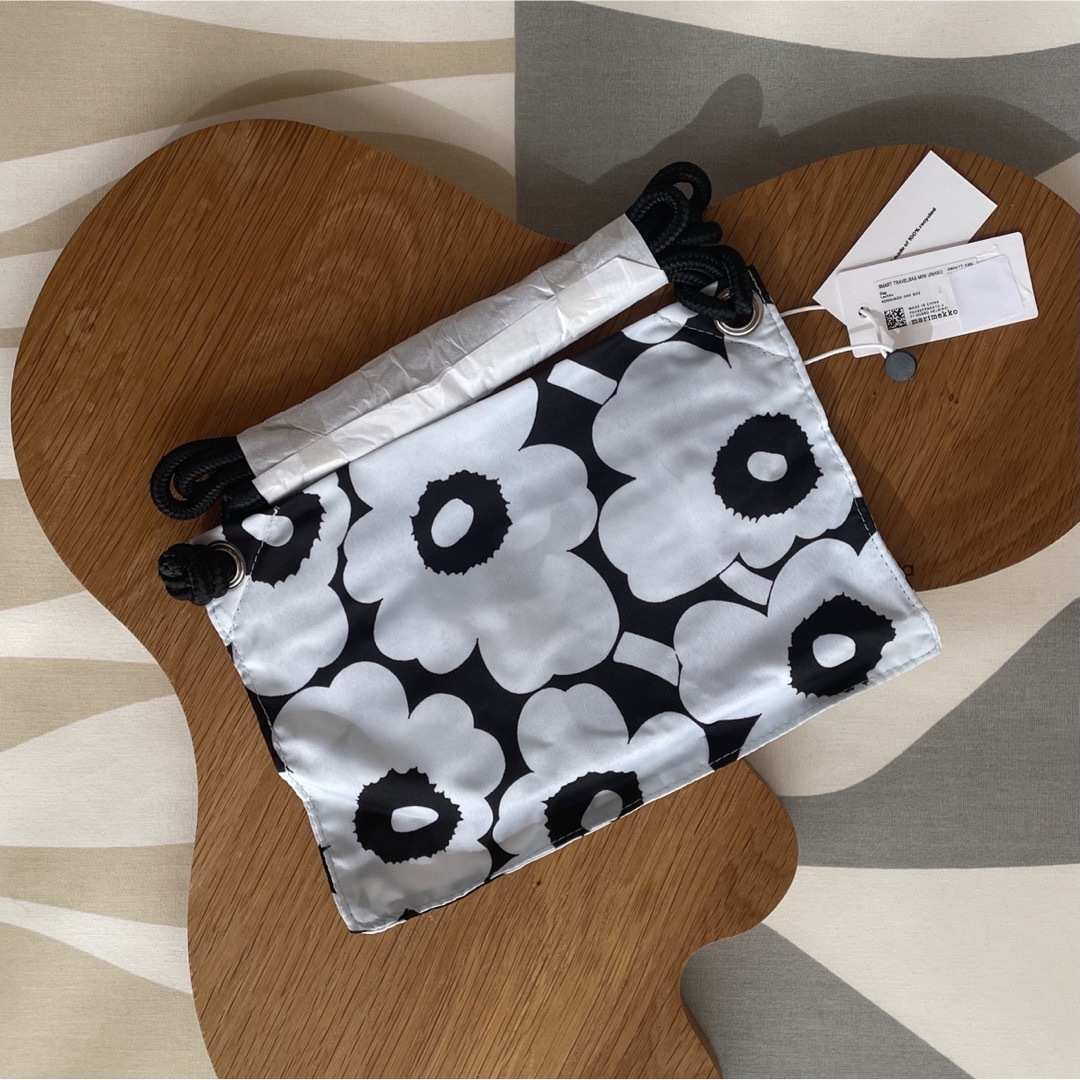 marimekko(マリメッコ)の新品 マリメッコ スマート トラベルバッグ ショルダーバッグ ライトブルー レディースのバッグ(ショルダーバッグ)の商品写真