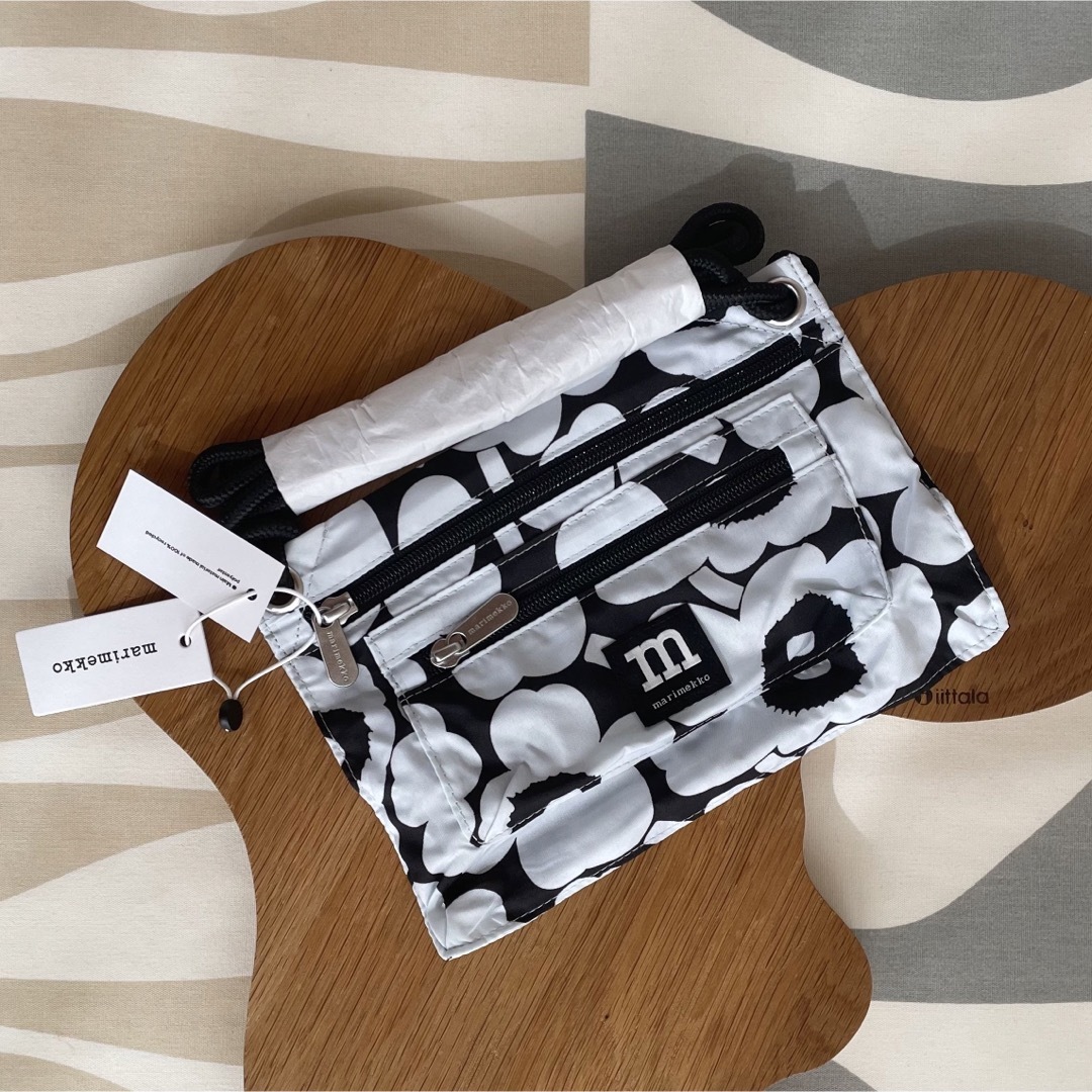 marimekko(マリメッコ)の新品 マリメッコ スマート トラベルバッグ ショルダーバッグ ライトブルー レディースのバッグ(ショルダーバッグ)の商品写真