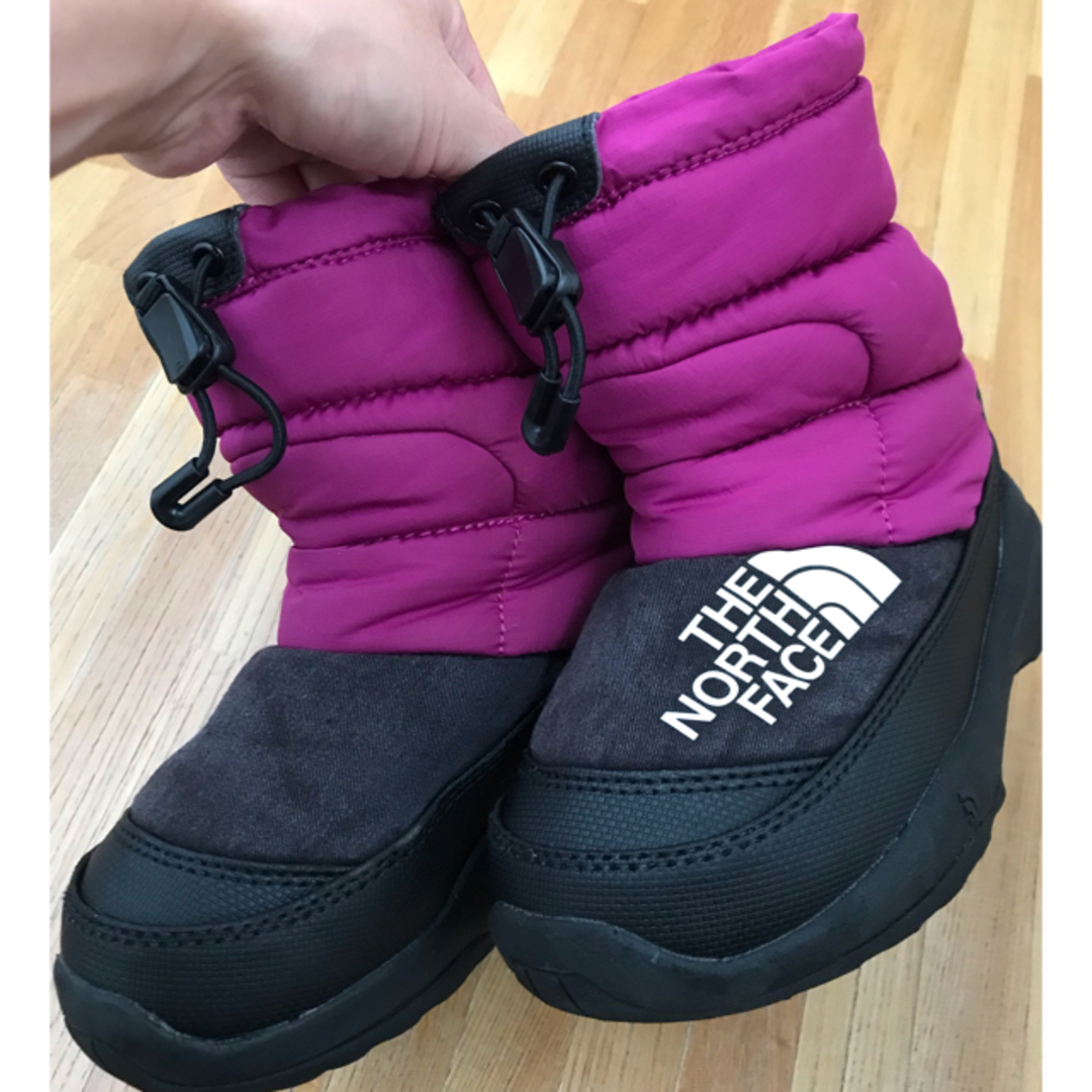 THE NORTH FACE(ザノースフェイス)のノースフェイス  ヌプシ ブーツ 17cm ピンク キッズ/ベビー/マタニティのキッズ靴/シューズ(15cm~)(ブーツ)の商品写真