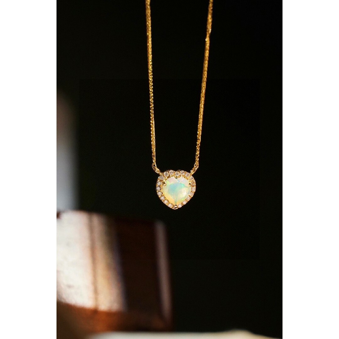 天然ダイヤモンド付きオパールネックレスk18 レディースのアクセサリー(ネックレス)の商品写真