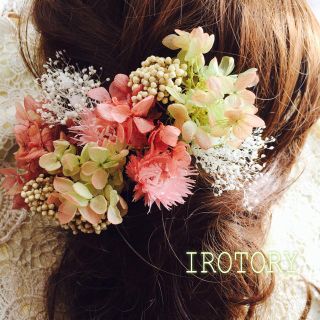 本物のお花の髪飾り グリーン＆ピンク系 プリザーブドフラワーアレンジ６本(ヘアアクセサリー)